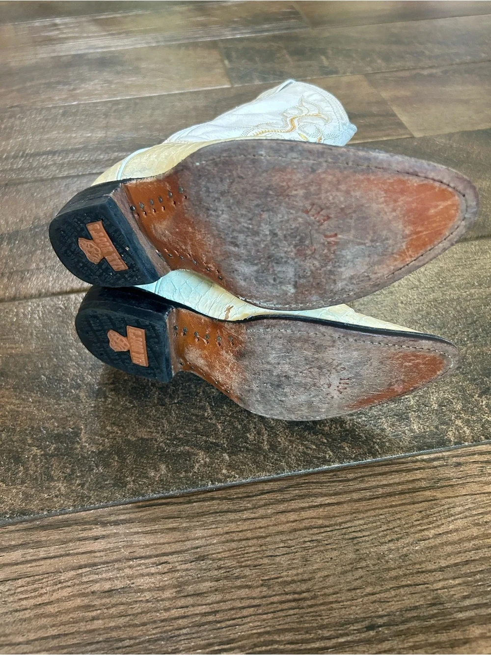 Girls White Skip Toe Jar Boots